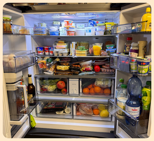 Der K&uuml;hlschrank ist rappelvoll